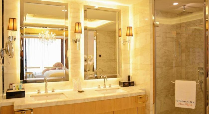 Wyndham Grand Plaza Royale Mingfa Zhangzhou Exteriör bild